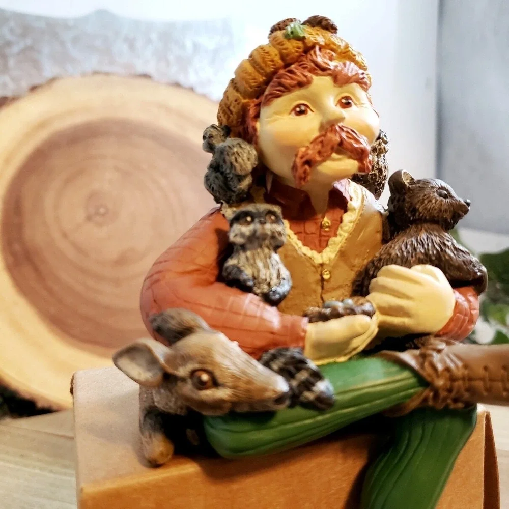 The Keeper Of Woodland Animals Mantle Desk or Shelf Figurine‎ Shenandoah  NIB